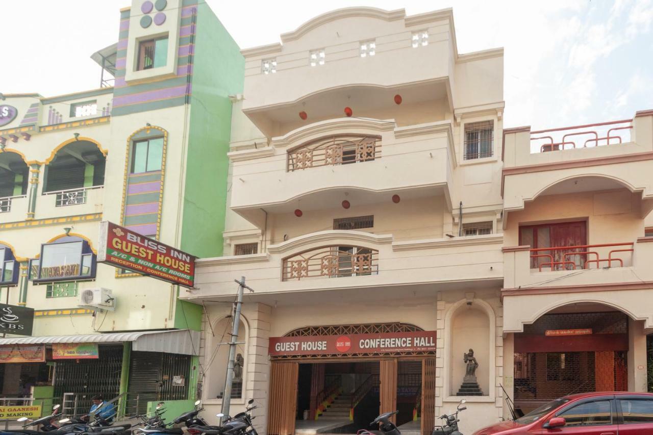 Oyo 19906 Hotel Bliss Inn Pondicherry Exteriör bild