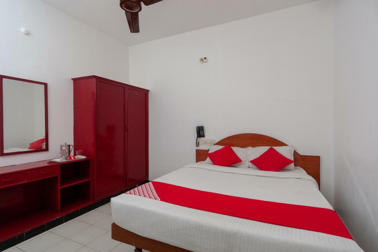 Oyo 19906 Hotel Bliss Inn Pondicherry Exteriör bild